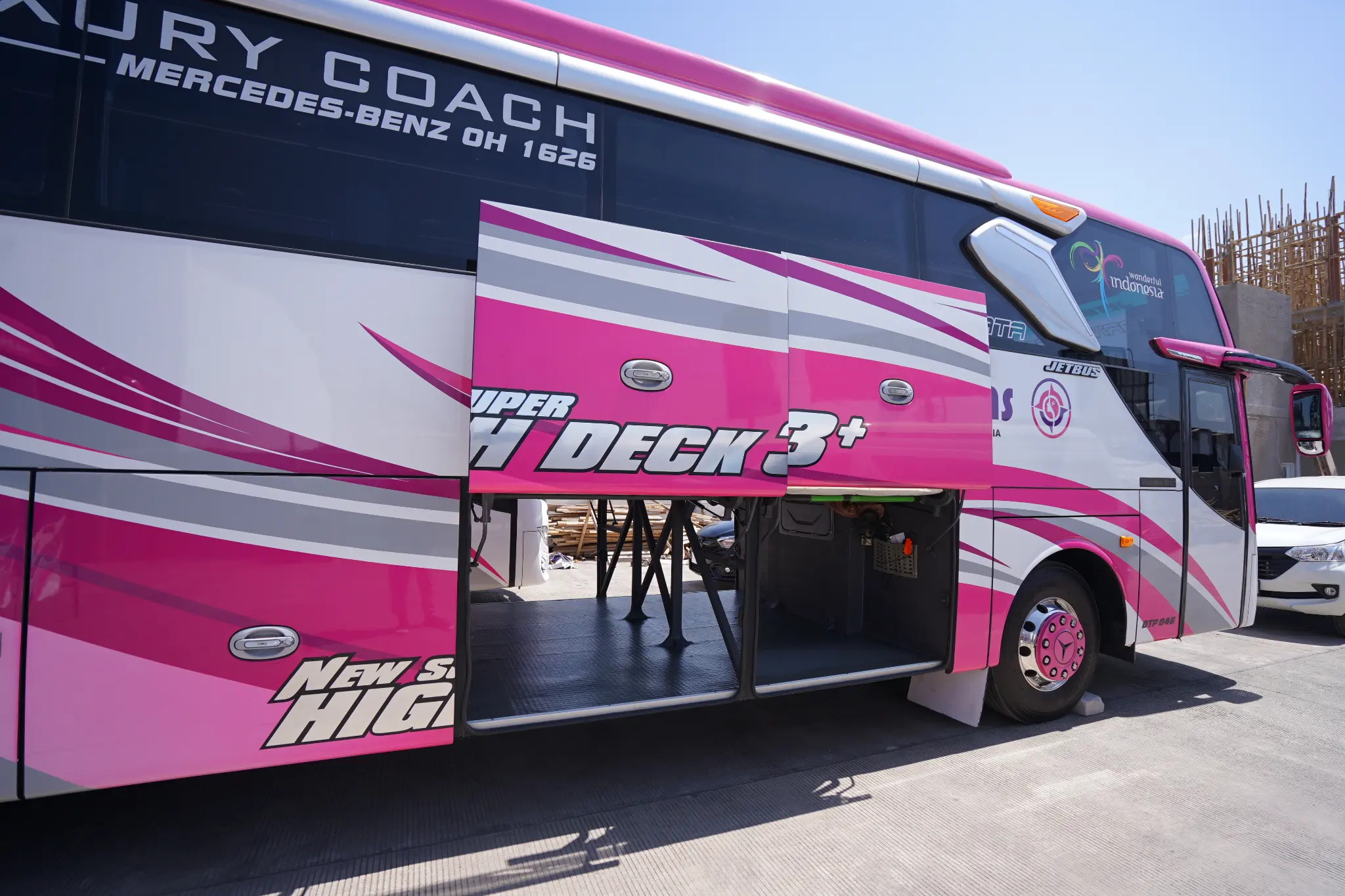 Eksterior Bus
