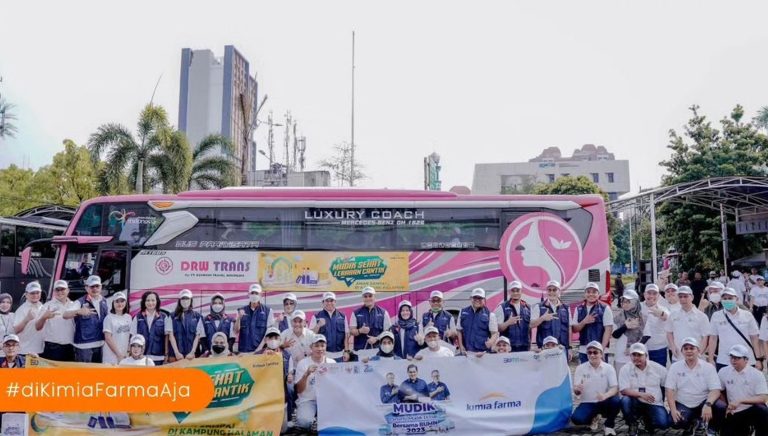 Daftar Obat yang Harus Dibawa Ketika Bepergian Naik Bus Pariwisata Saat Liburan